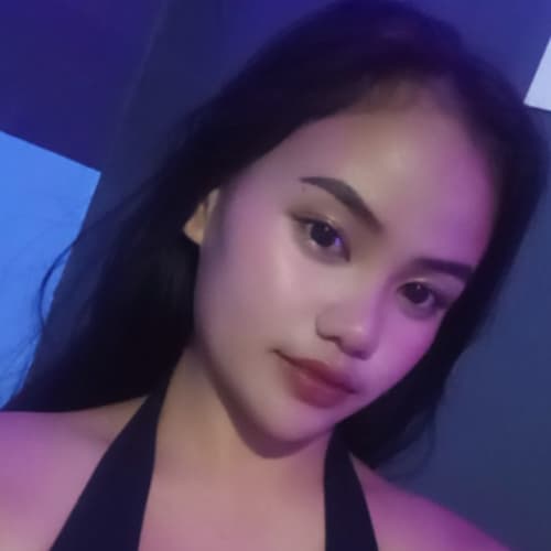 Keren, 21, from the Philippines