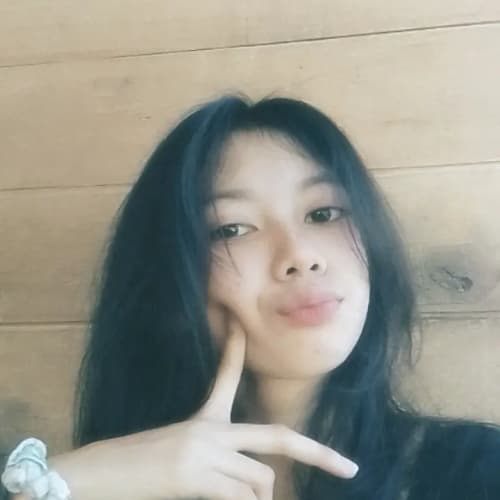 Zyra, 21, from the Philippines