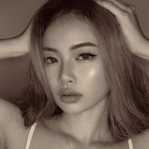 Gayle, 25, from the Philippines